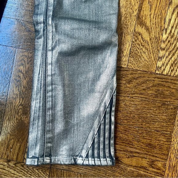 Selena Crop Silver Metallic Foiled Chrome Jeans - Picture 4 of 9